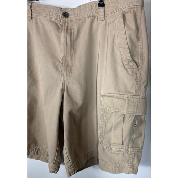 Columbia Men's Omni-Shade Cargo Shorts, Khaki/Tan, Size 40 - Picture 4 of 8